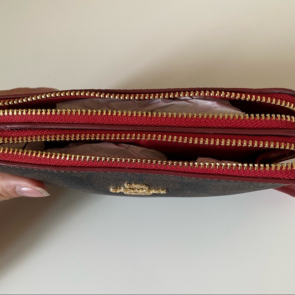 Coach Double Zip Wristlet - Picture 3 of 5
